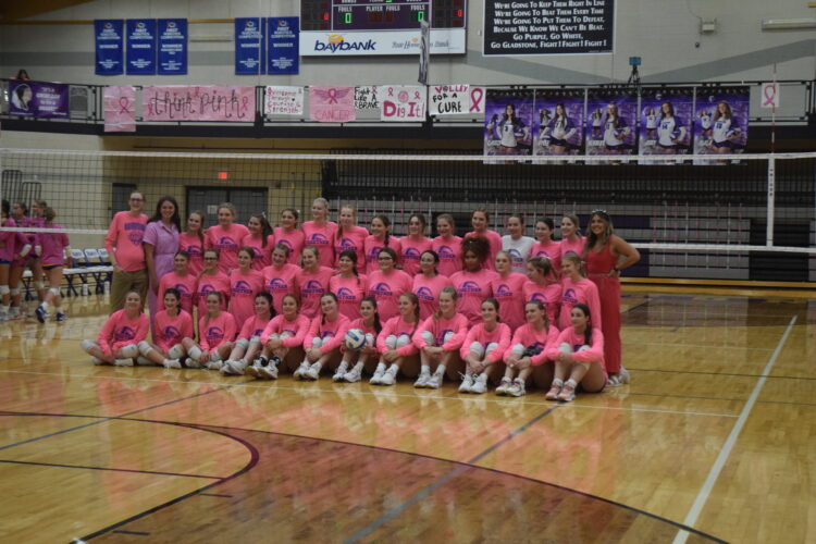 Gladstone falls in straight sets to Kingsford News, Sports, Jobs